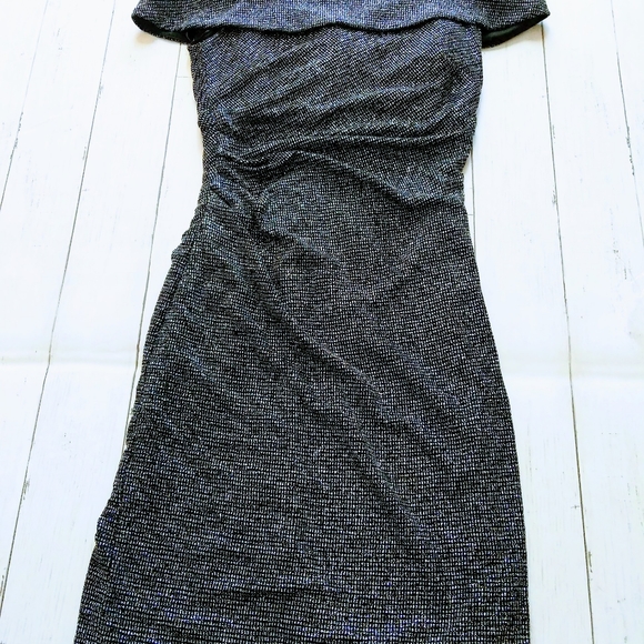 Xscape Evenings Women Metallic Sparkle Gown SIZE 4 Off The Shoulder Black - Picture 5 of 12